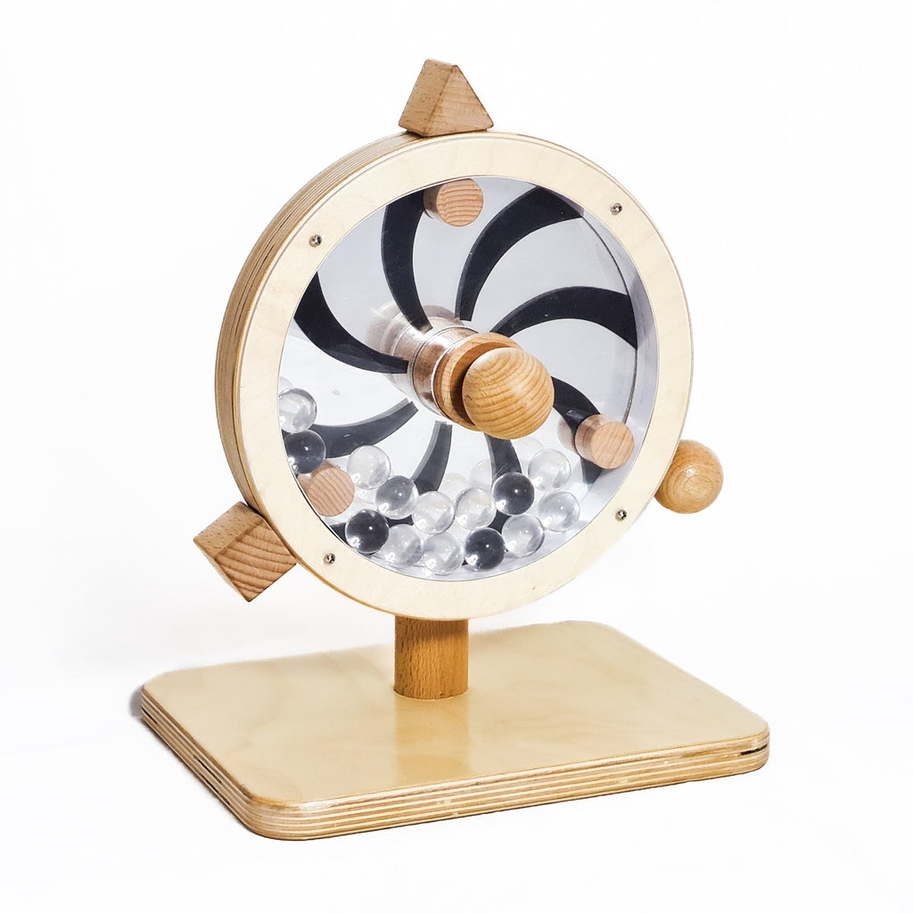 Afbeeelding van het spel Contrast Tuimelaar, speciaal geselecteerd  voor ouderen met dementie.