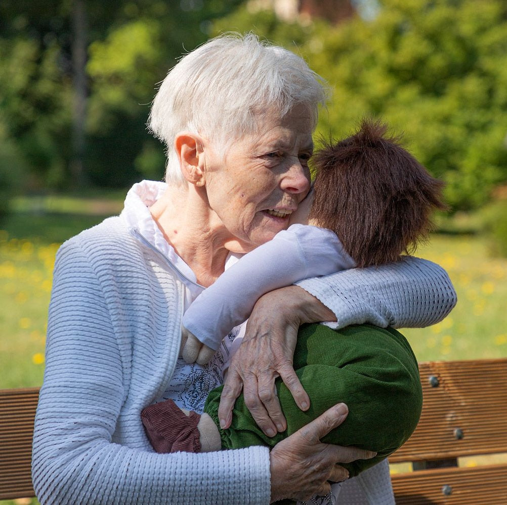 Afbeeelding van het spel Empathiepop Marco, speciaal geselecteerd  voor ouderen met dementie.